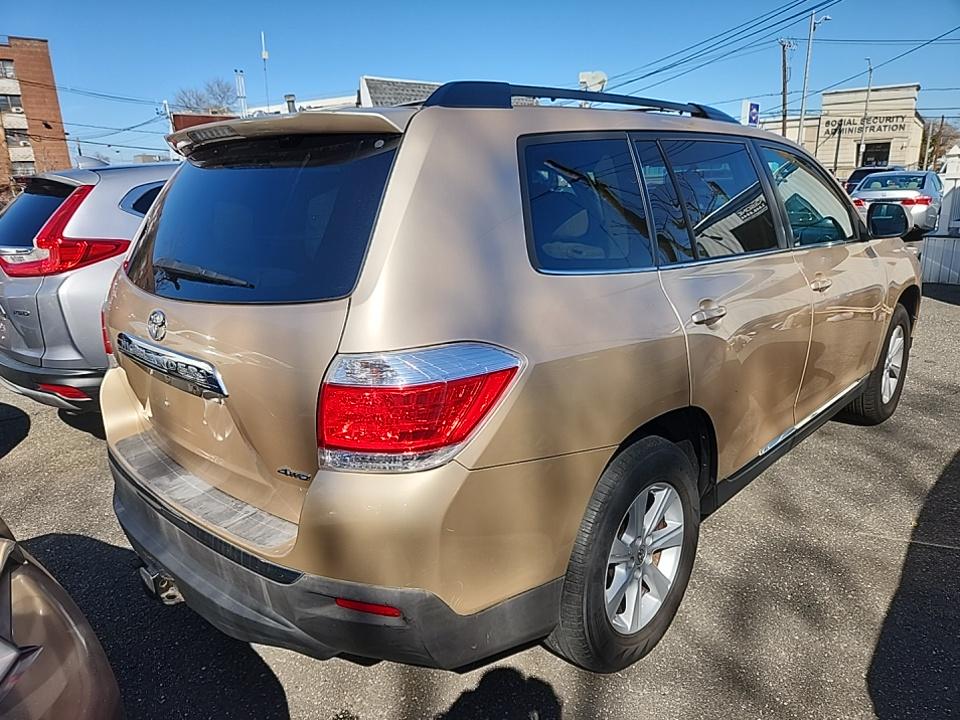 2013 Toyota Highlander Plus AWD