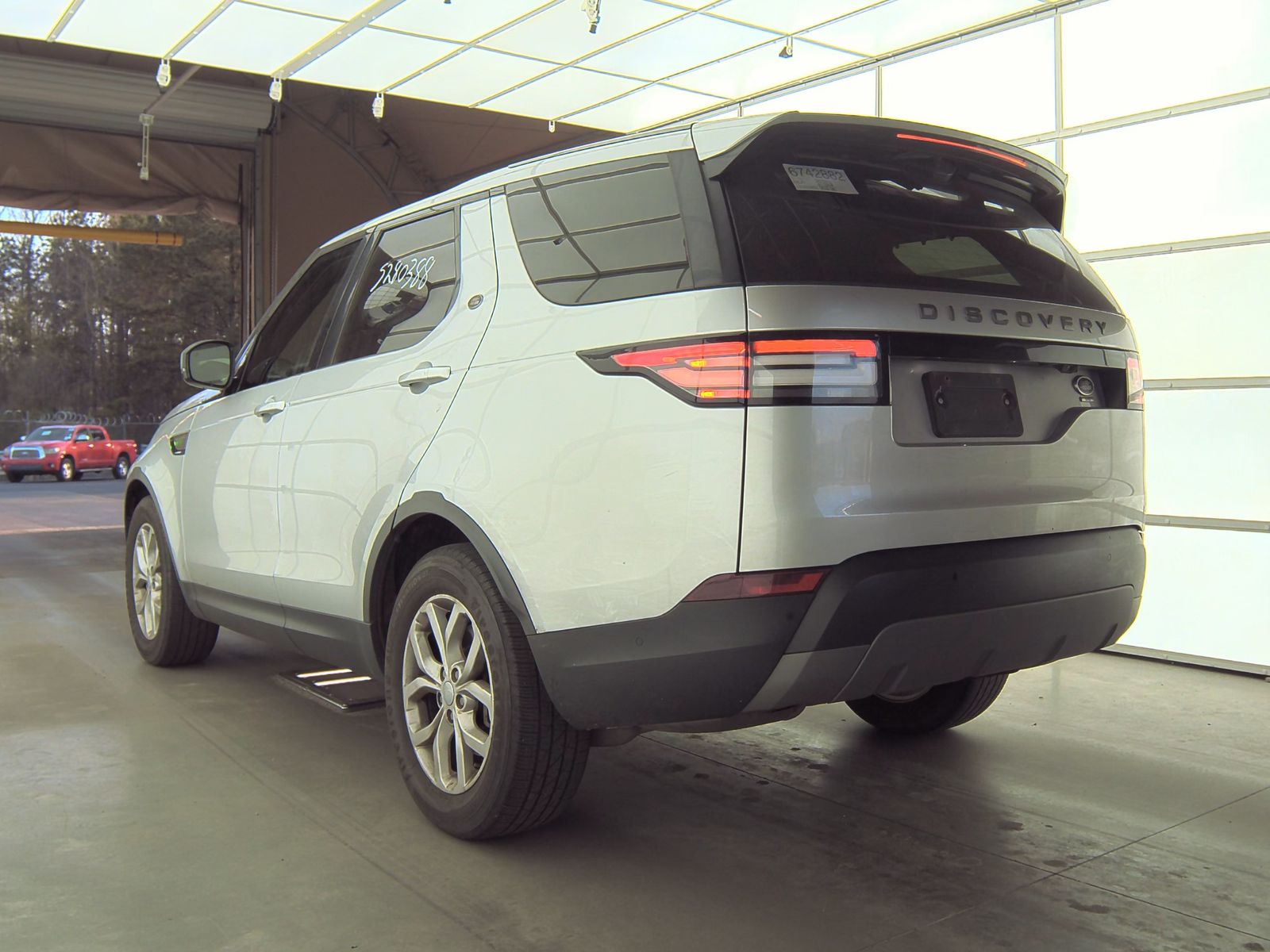 2020 Land Rover Discovery SE AWD