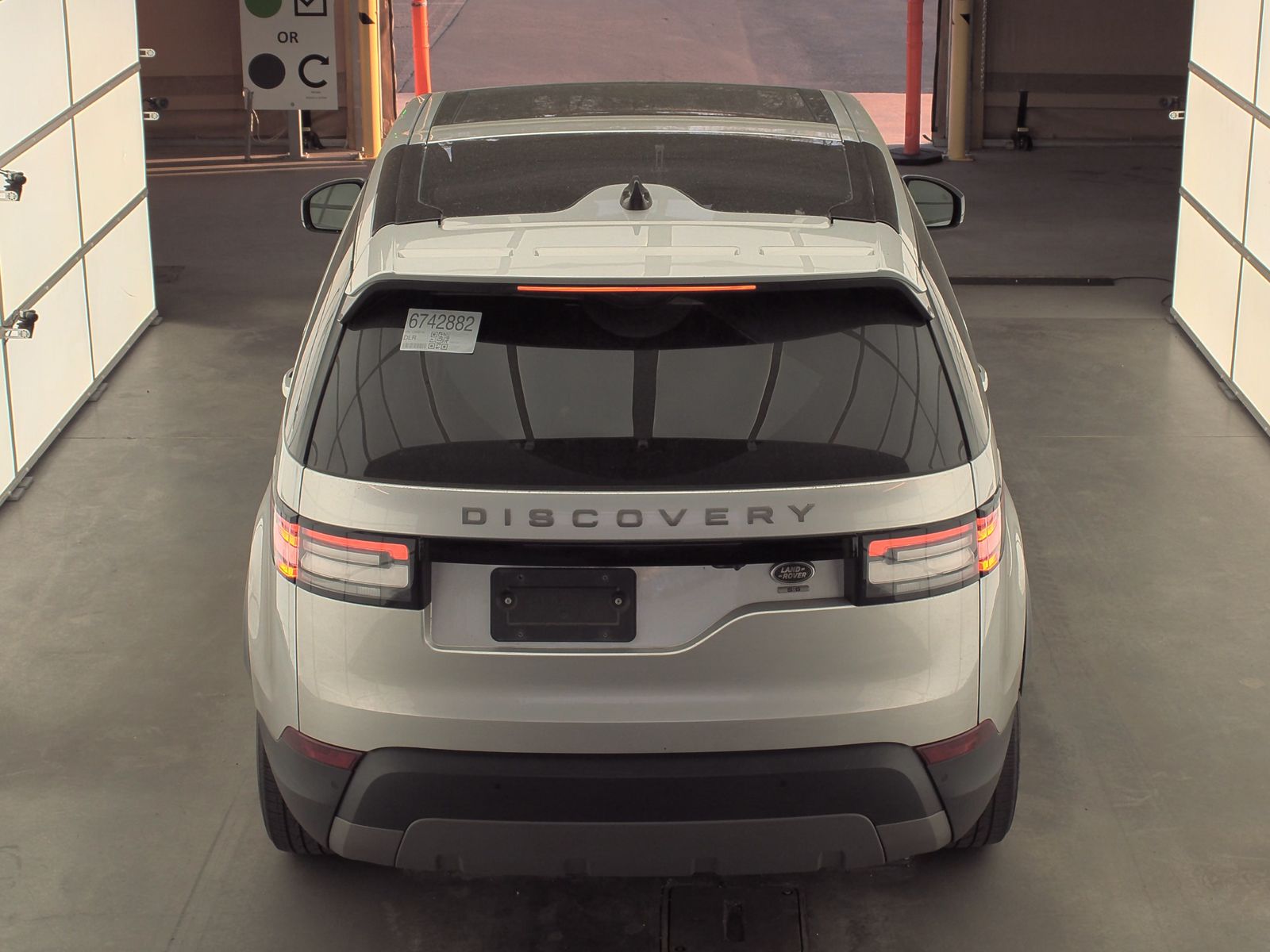 2020 Land Rover Discovery SE AWD