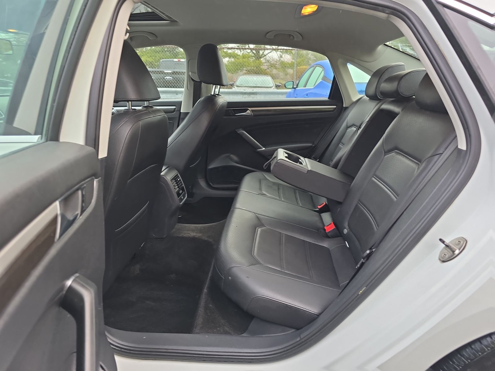 2017 Volkswagen Passat 1.8T SE FWD