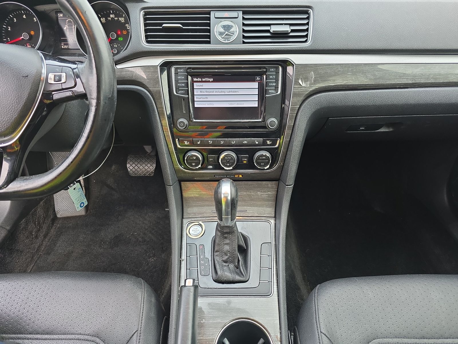 2017 Volkswagen Passat 1.8T SE FWD