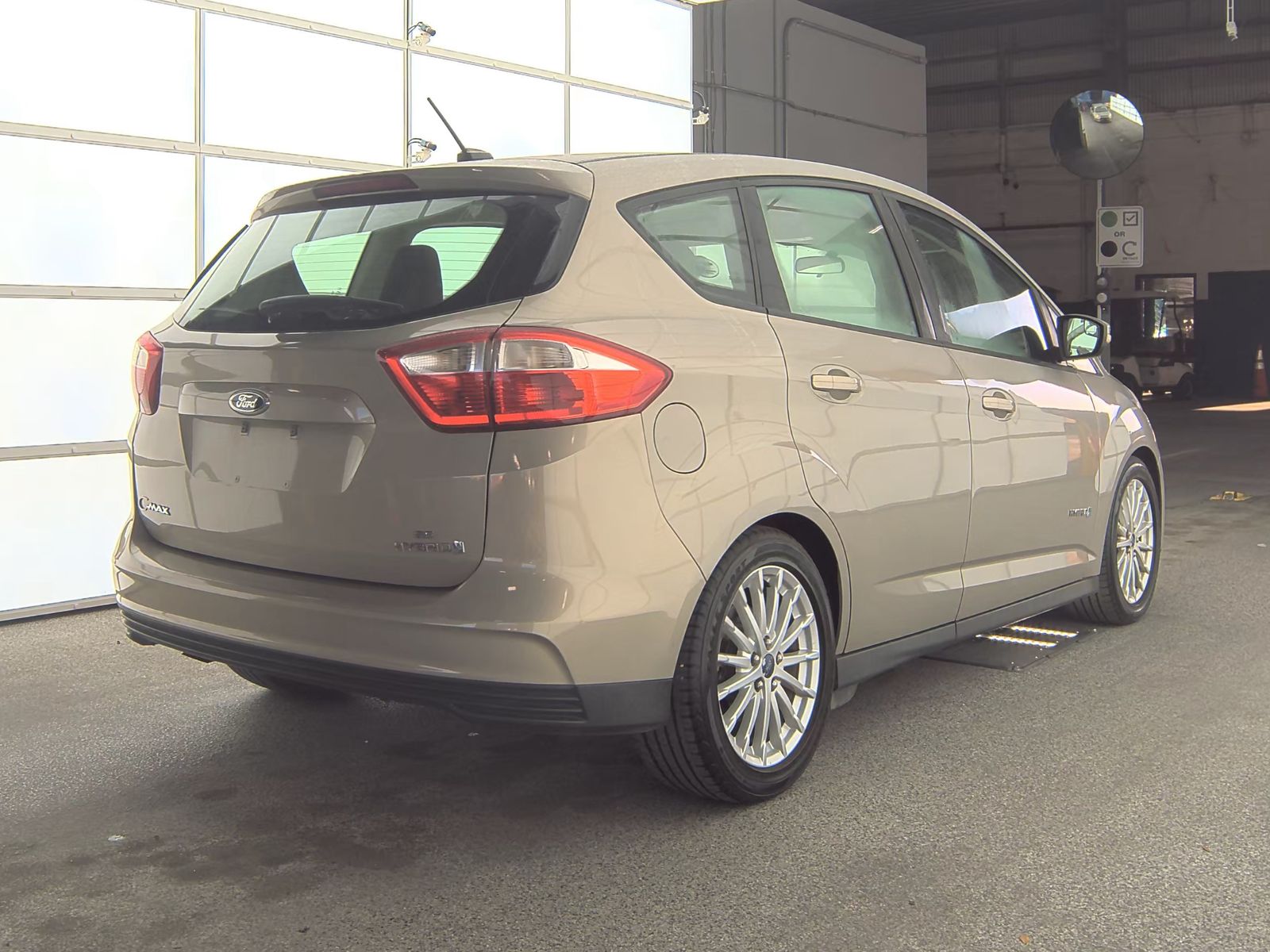 2015 Ford C-MAX Hybrid SE FWD