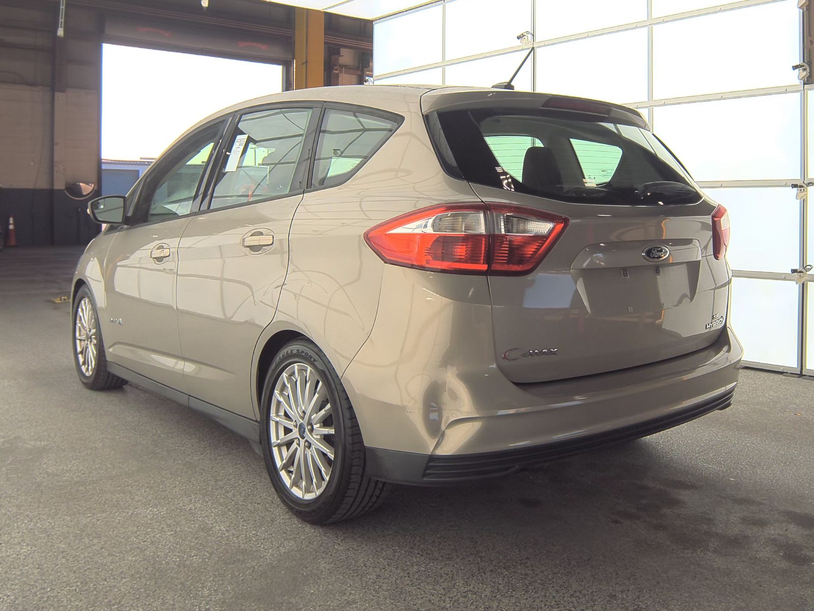 2015 Ford C-MAX Hybrid SE FWD
