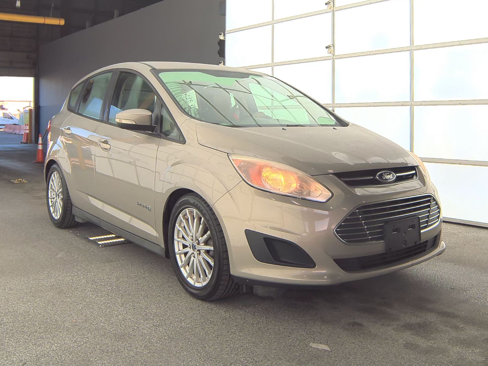 2015 Ford C-MAX Hybrid SE FWD