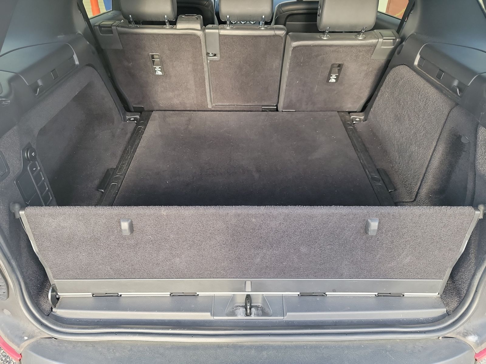 2020 Land Rover Discovery SE AWD