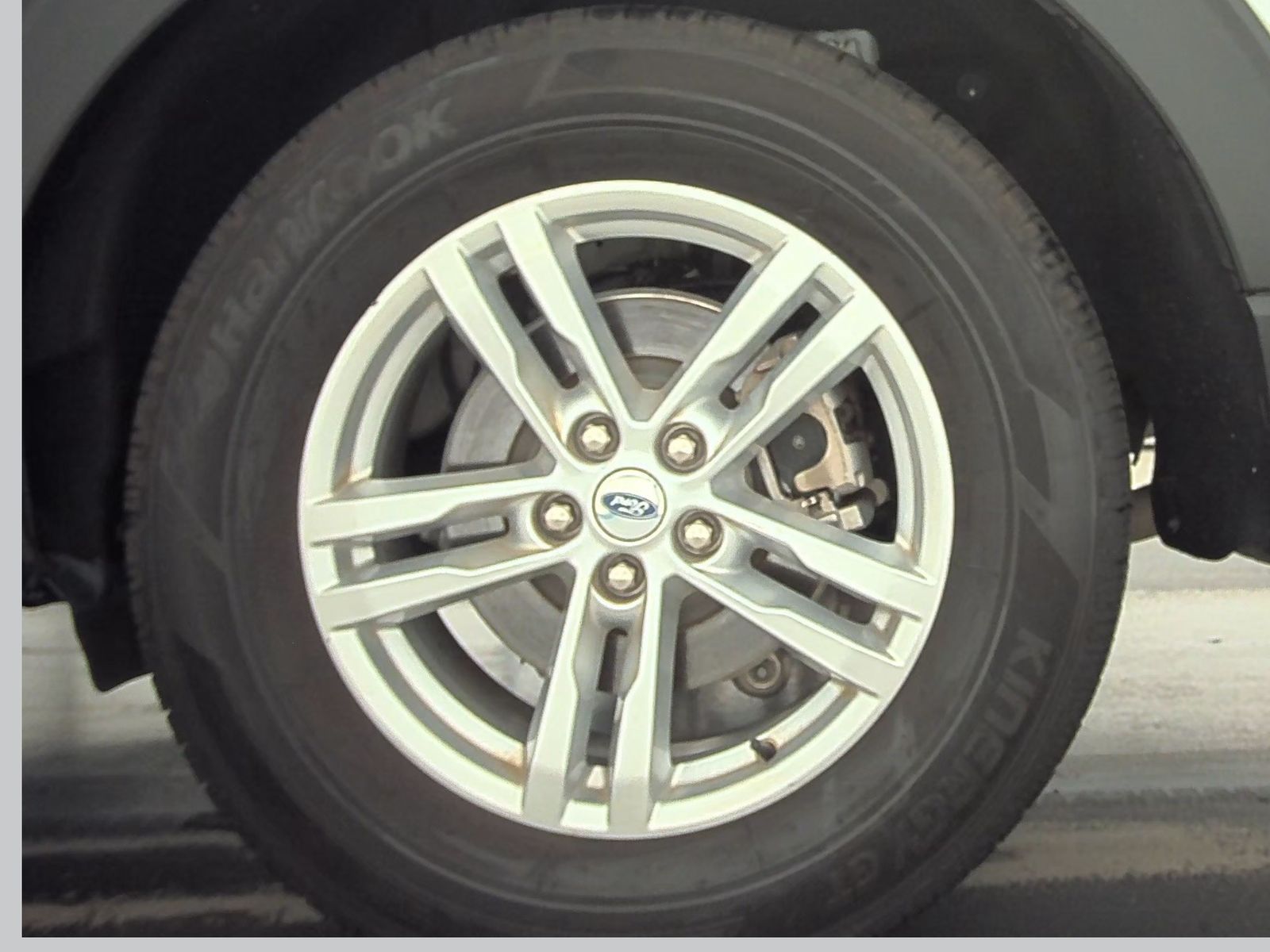 2023 Ford Explorer Base AWD