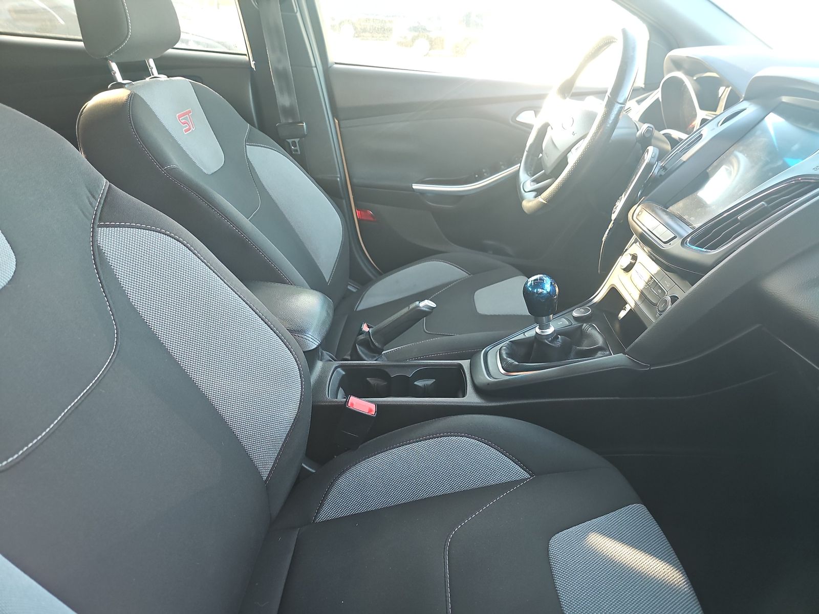 2016 Ford Focus ST FWD