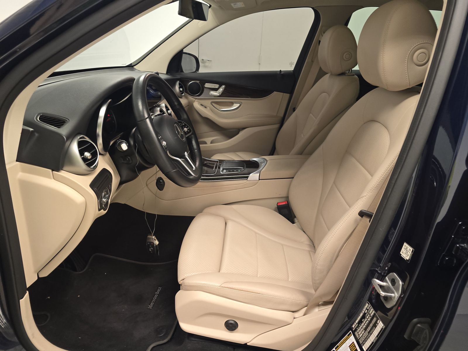 2021 Mercedes-Benz GLC GLC 300 RWD