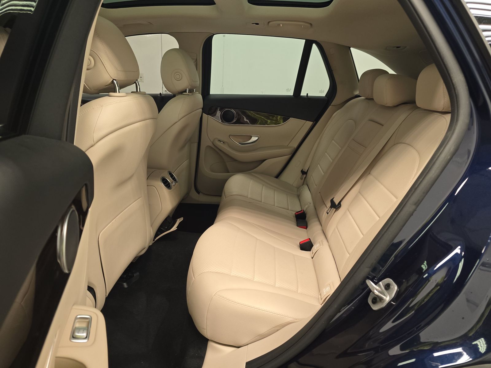 2021 Mercedes-Benz GLC GLC 300 RWD