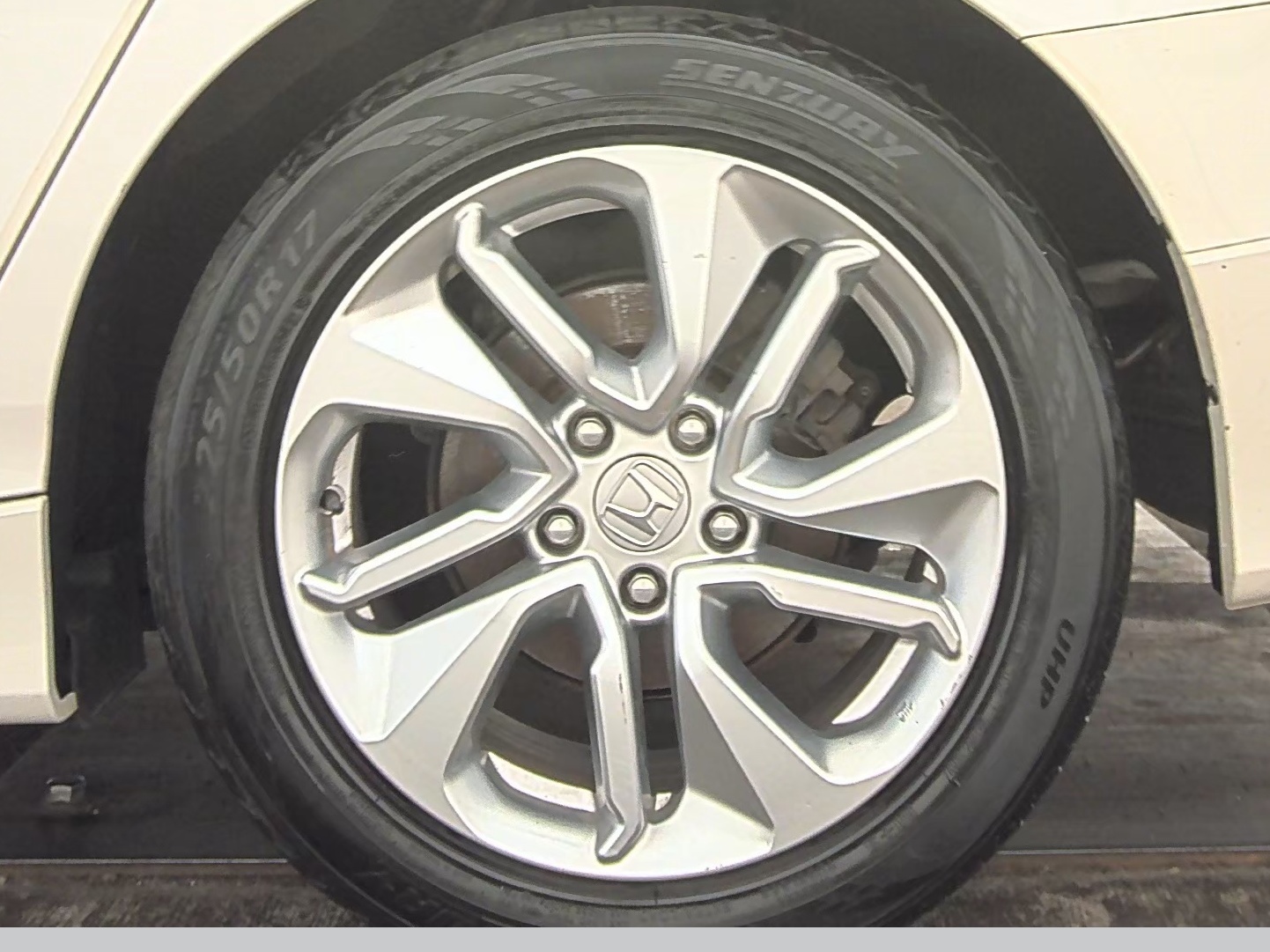 2019 Honda Accord LX FWD