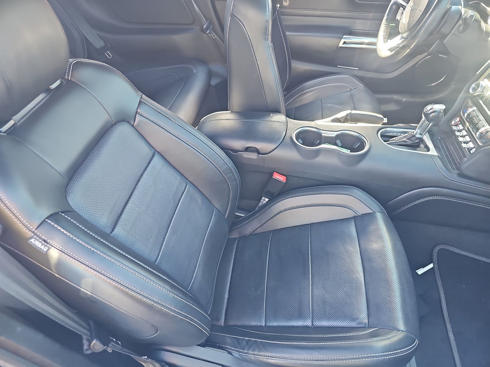 2021 Ford Mustang EcoBoost Premium FWD