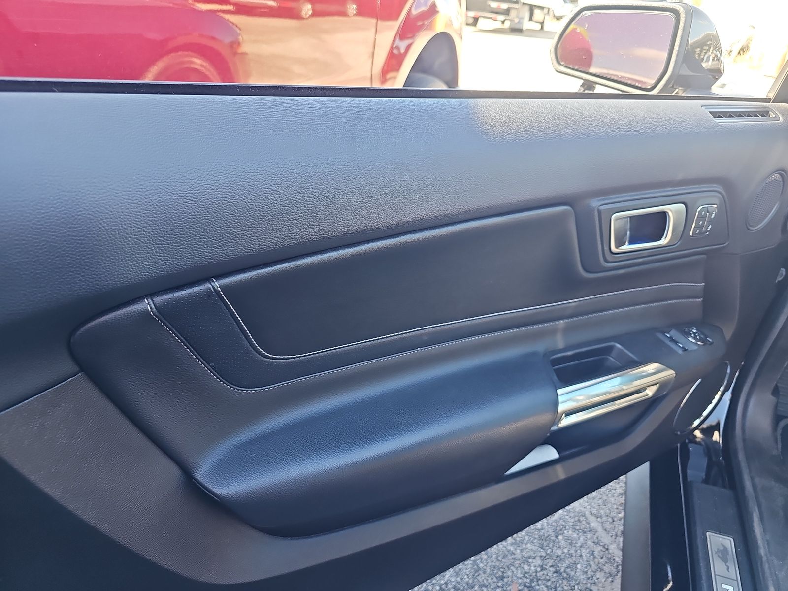 2021 Ford Mustang EcoBoost Premium FWD