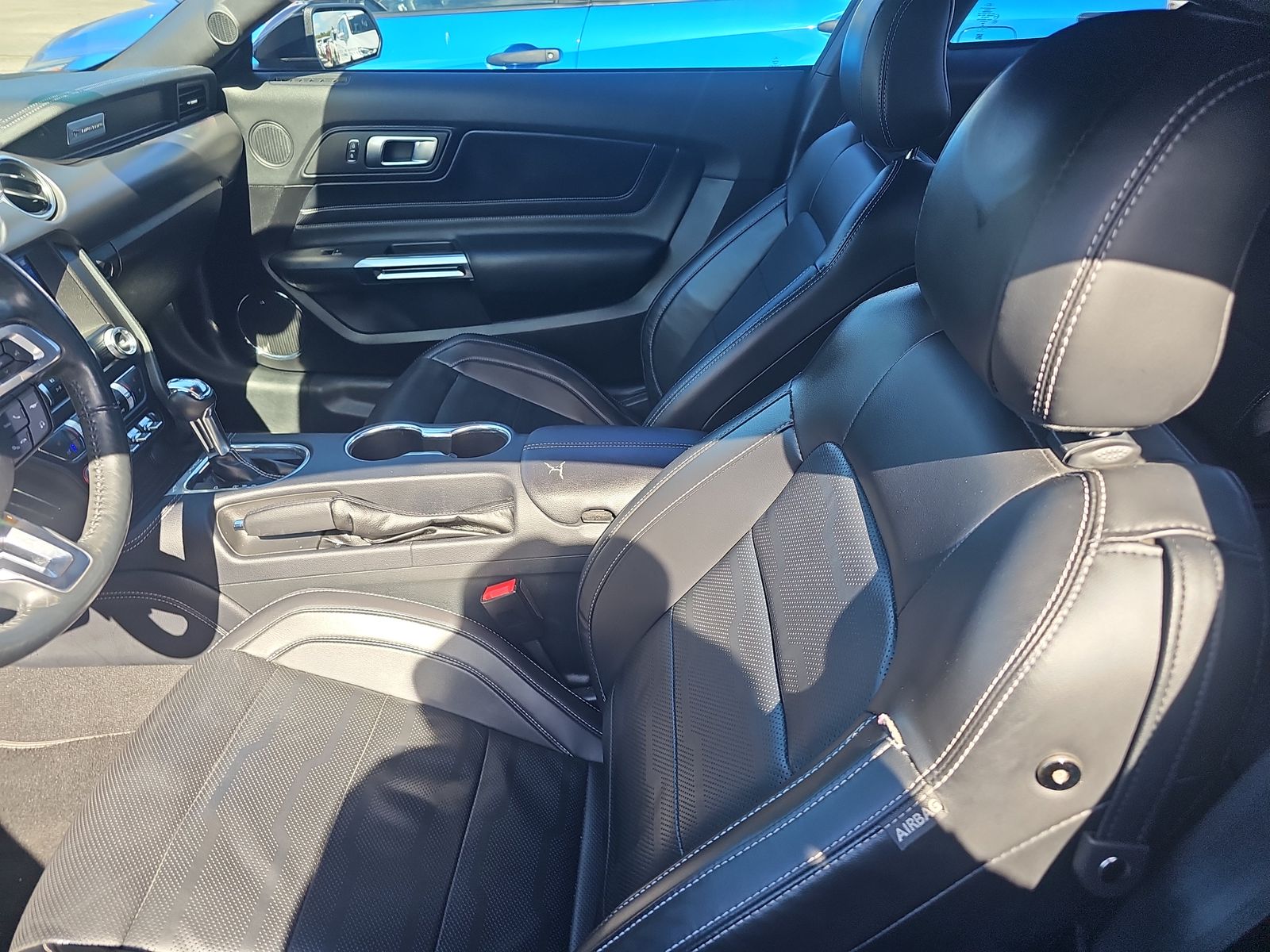 2021 Ford Mustang EcoBoost Premium FWD