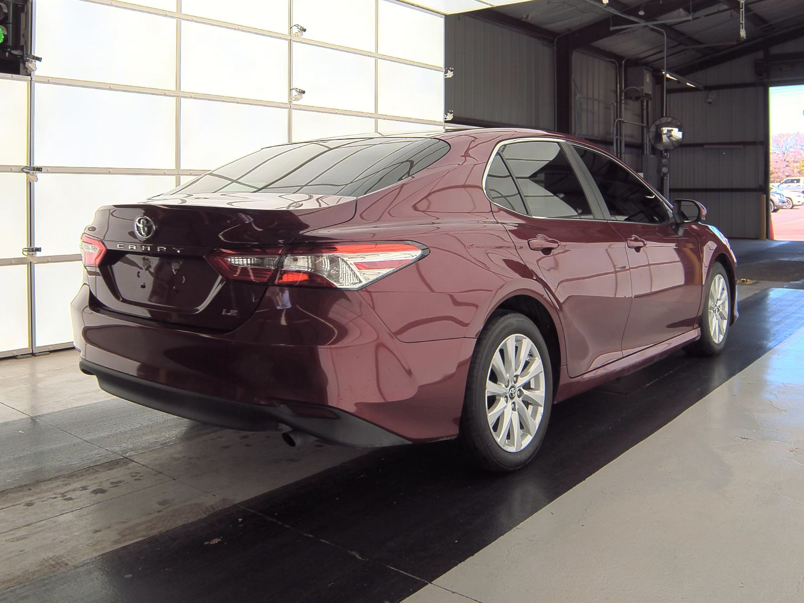 2018 Toyota Camry LE FWD