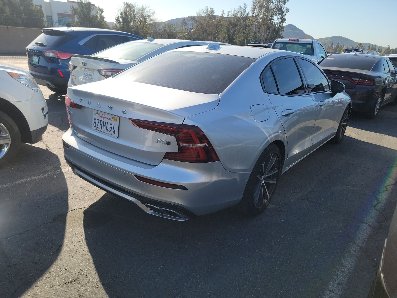2022 Volvo S60 B5 Momentum AWD