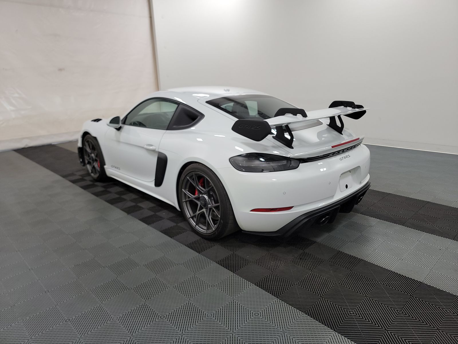 2024 Porsche 718 Cayman GT4 RS RWD