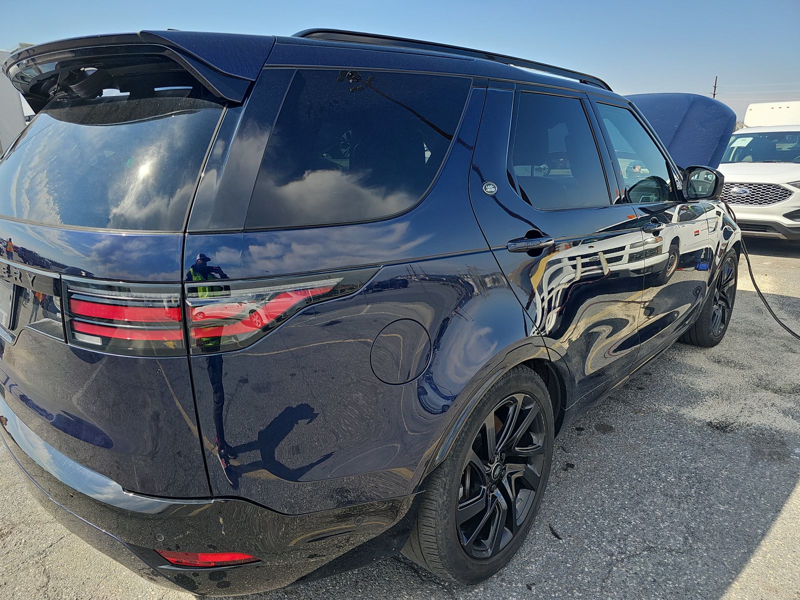 2022 Land Rover Discovery S R-Dynamic AWD