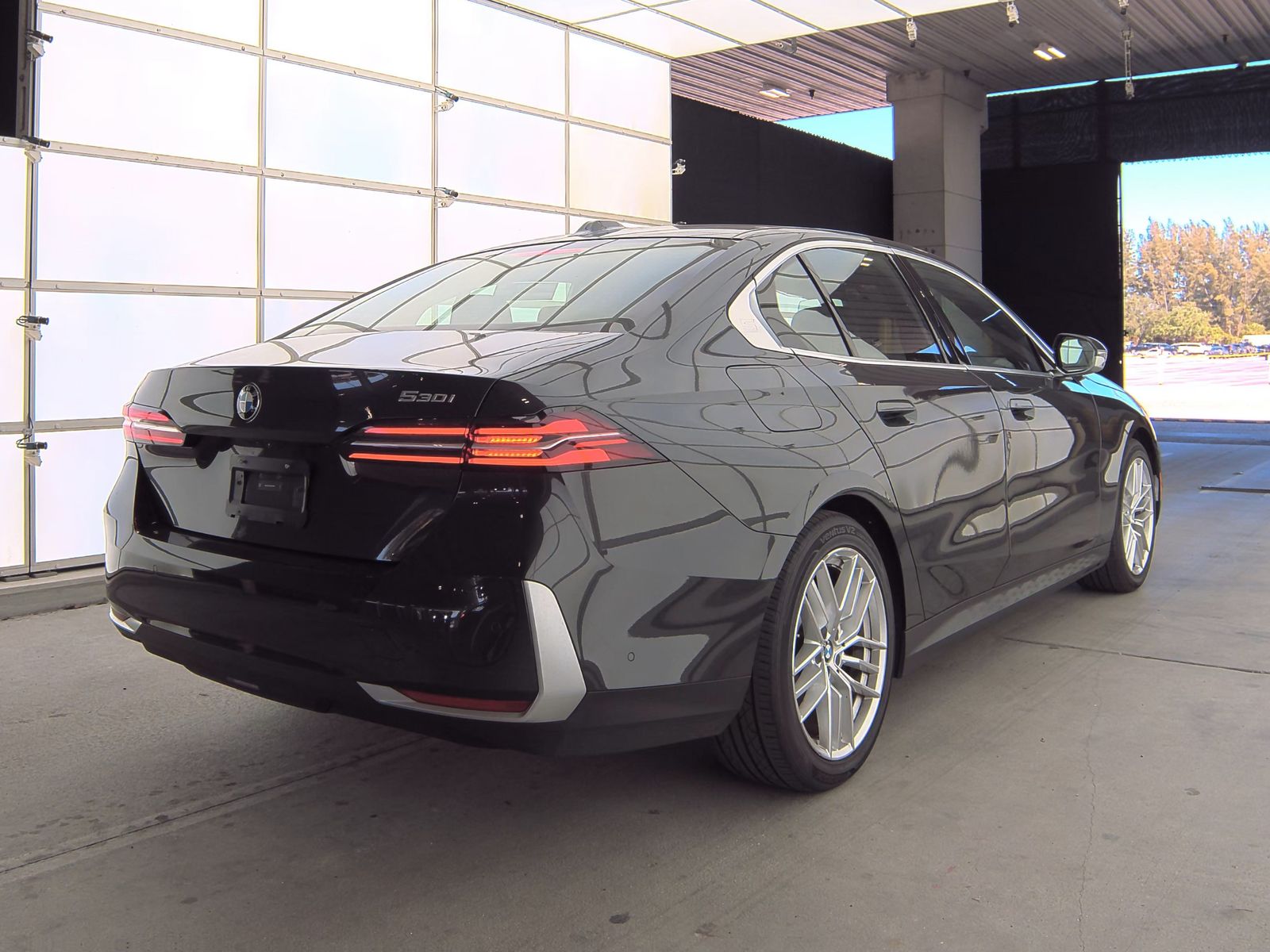 2024 BMW 5 Series 530i RWD