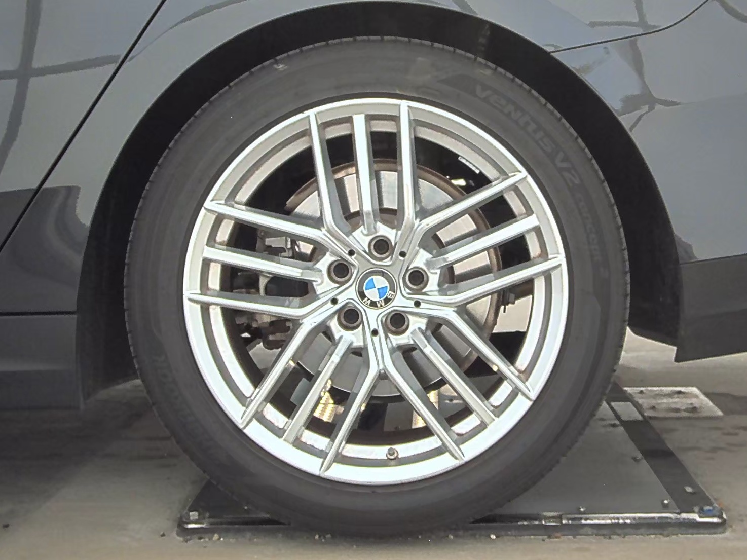 2024 BMW 5 Series 530i RWD