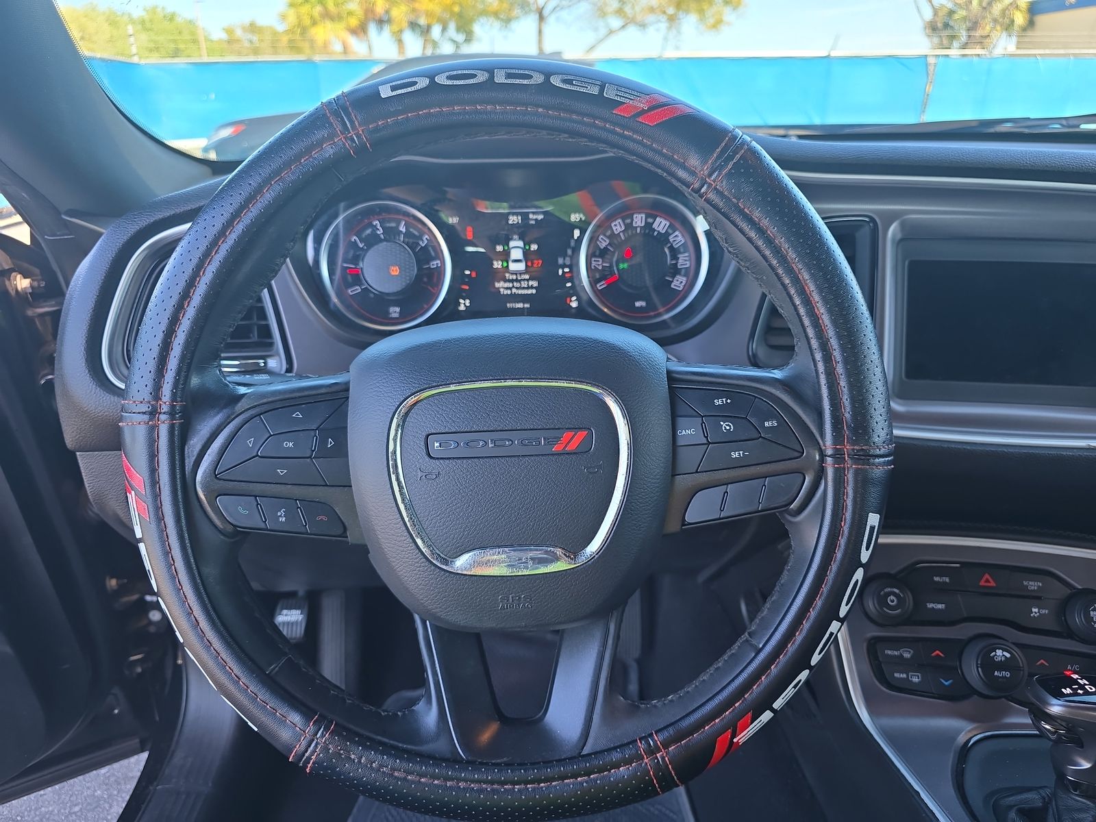 2019 Dodge Challenger SXT RWD