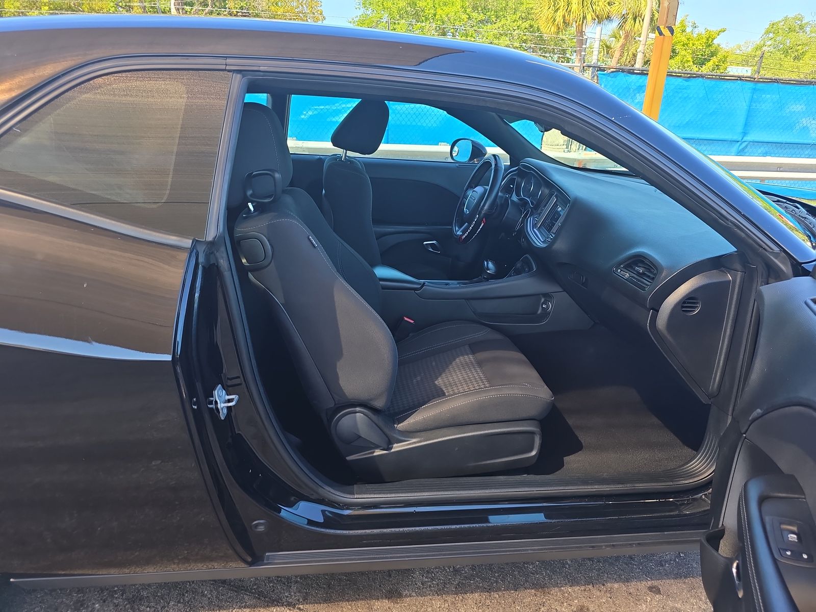 2019 Dodge Challenger SXT RWD