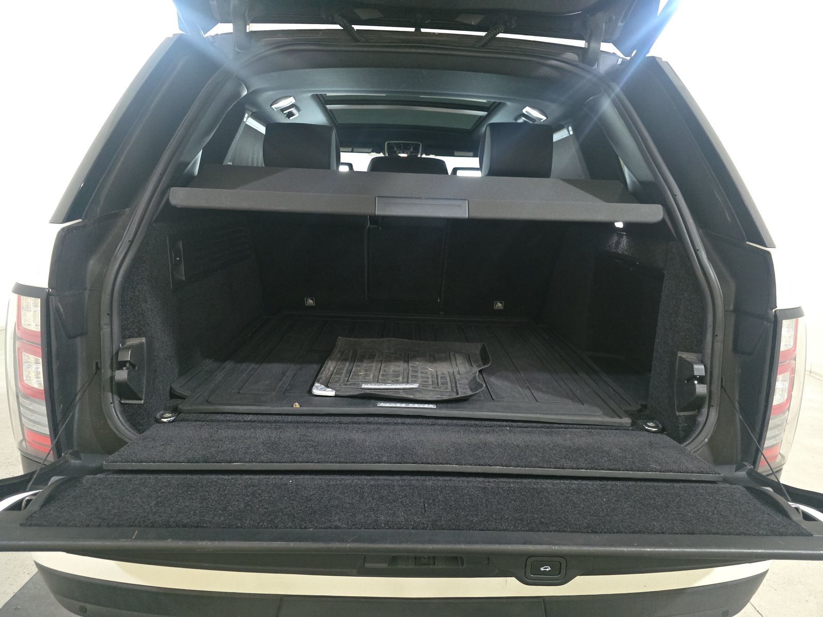 2017 Land Rover Range Rover Supercharged LWB AWD