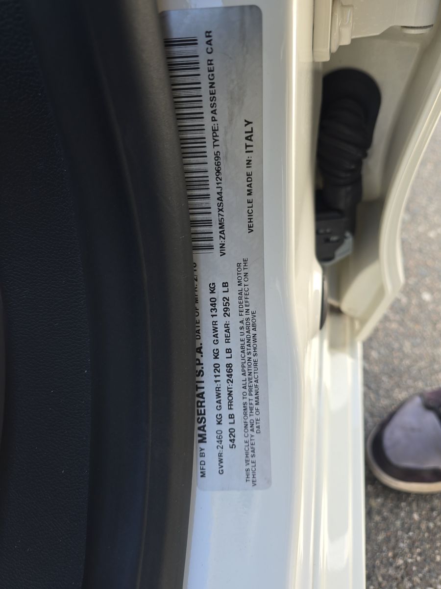 2018 Maserati Ghibli Base FWD