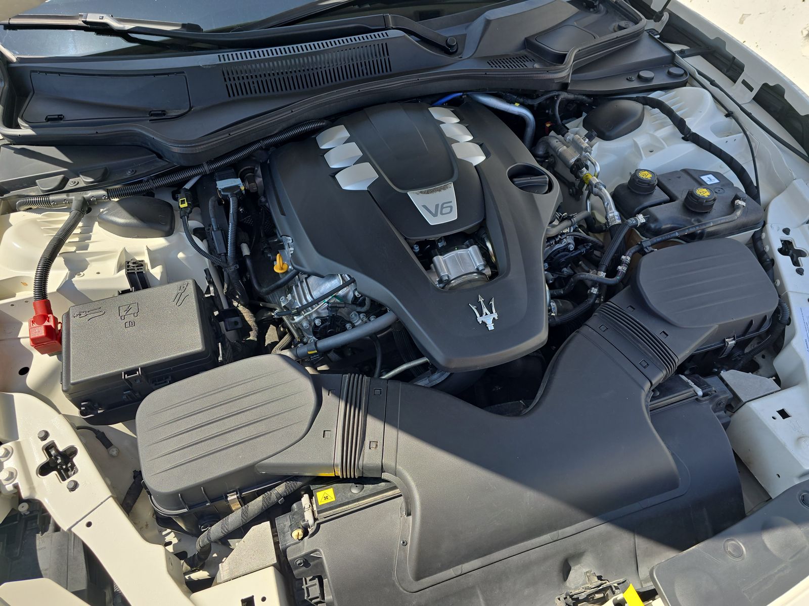 2018 Maserati Ghibli Base FWD