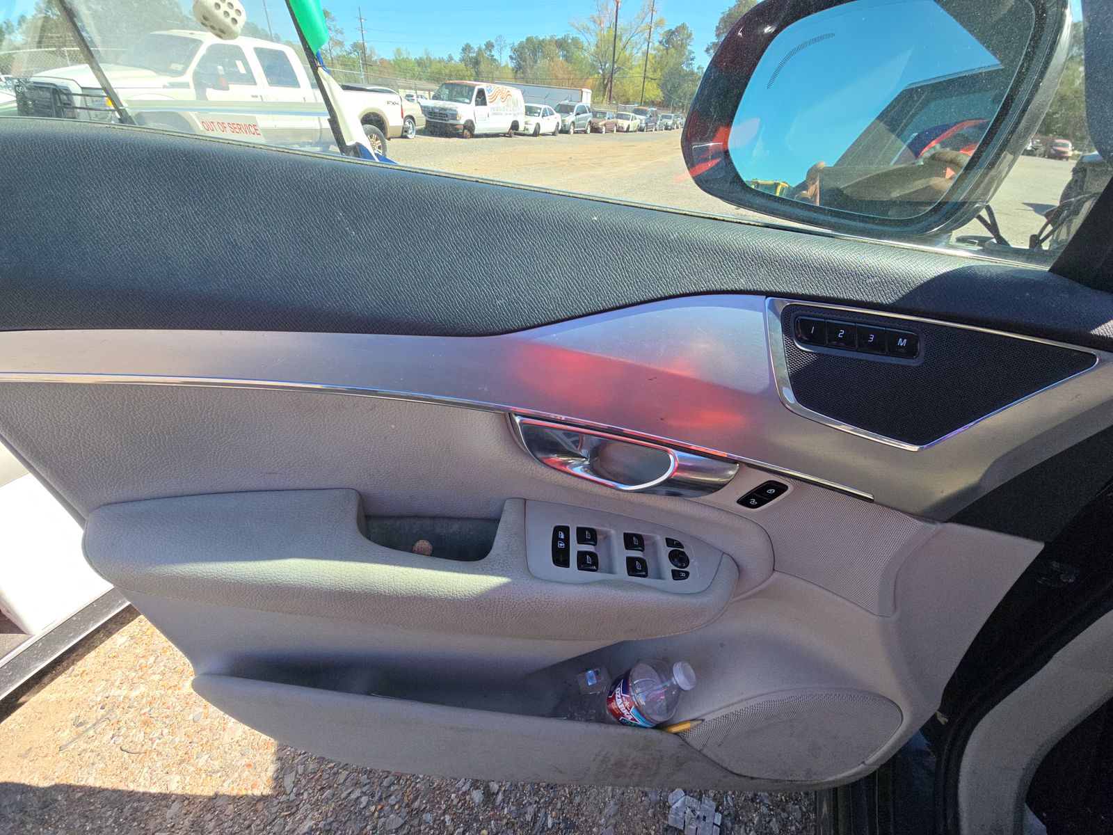 2018 Volvo XC90 T6 Momentum AWD