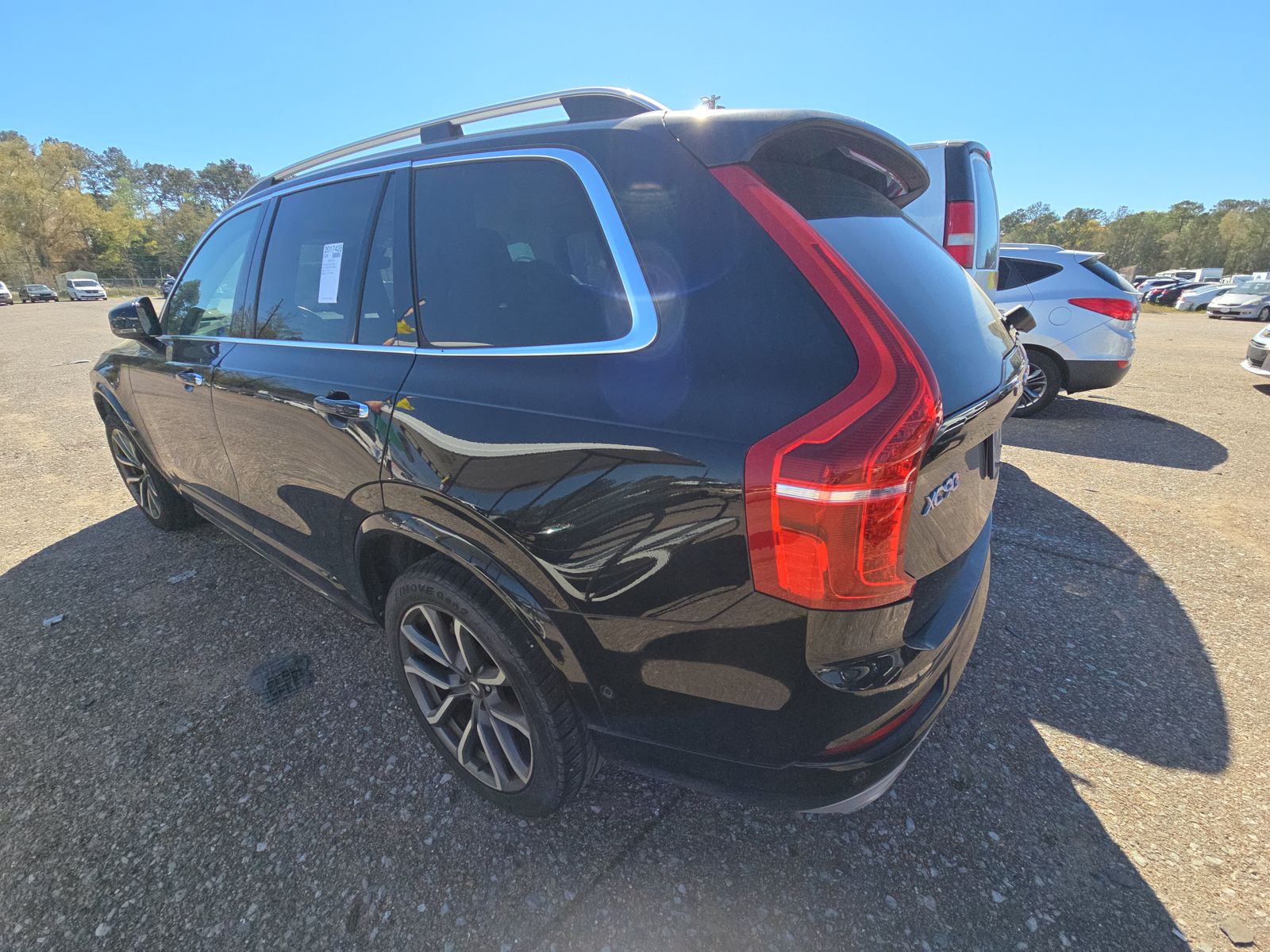 2018 Volvo XC90 T6 Momentum AWD