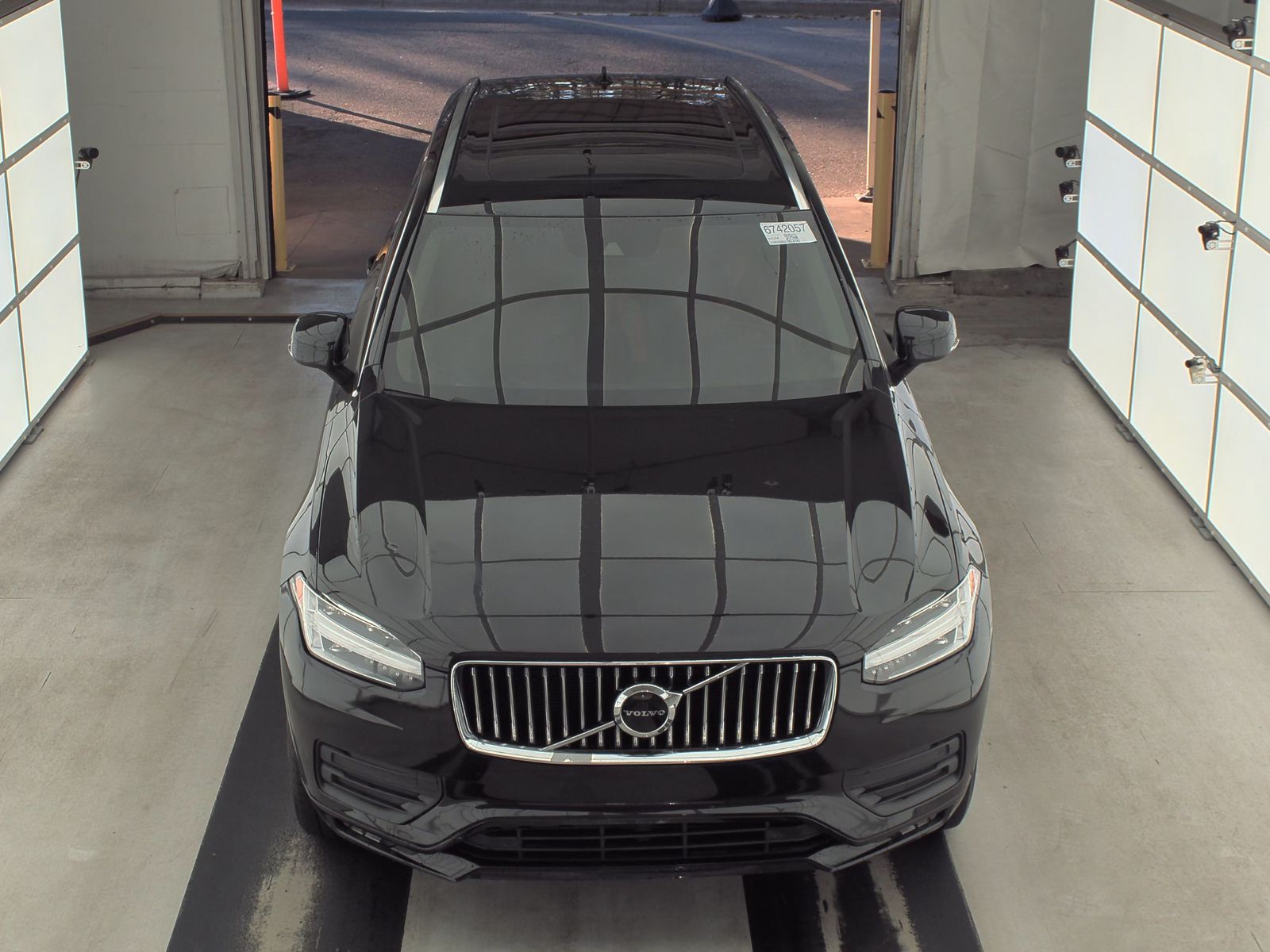 2020 Volvo XC90 T6 Momentum AWD