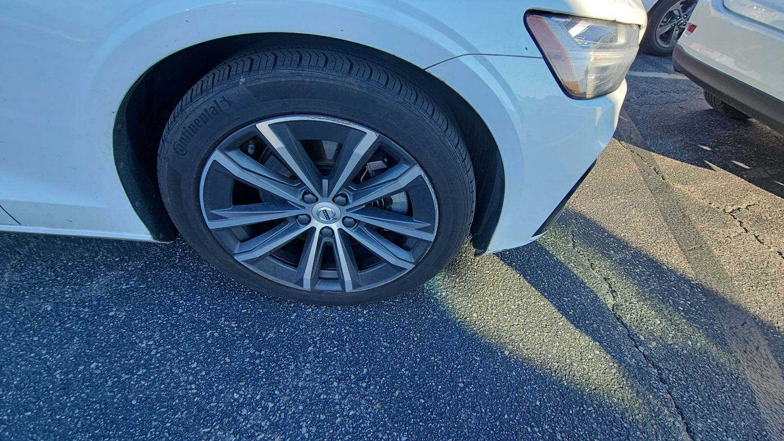 2022 Volvo S60 B5 Inscription FWD