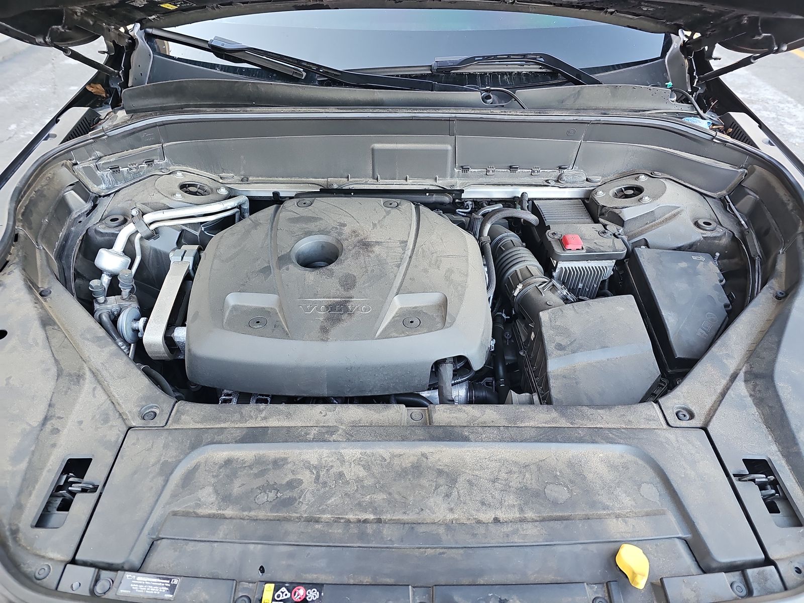 2020 Volvo XC90 T6 Momentum AWD