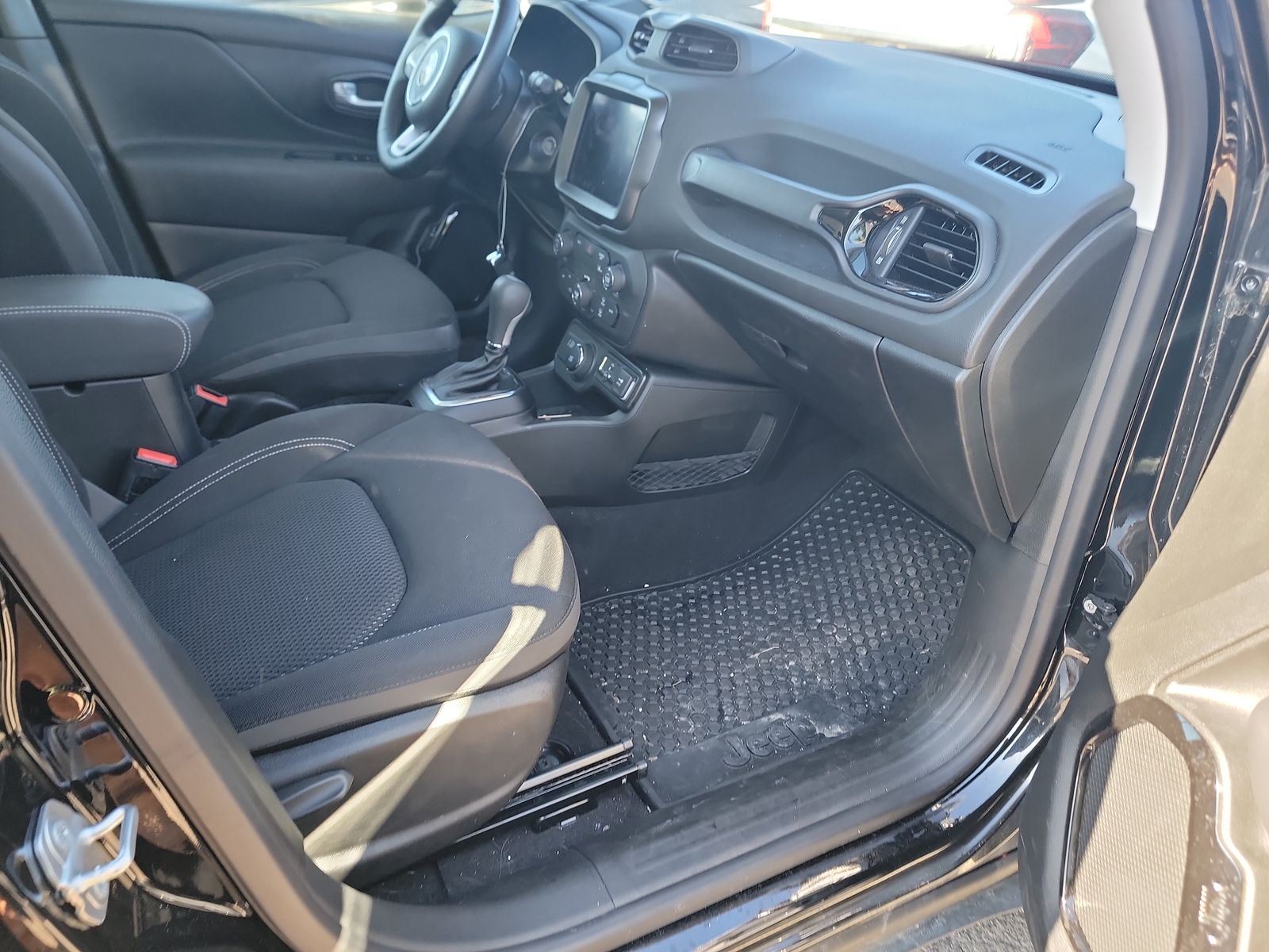 2023 Jeep Renegade Altitude AWD