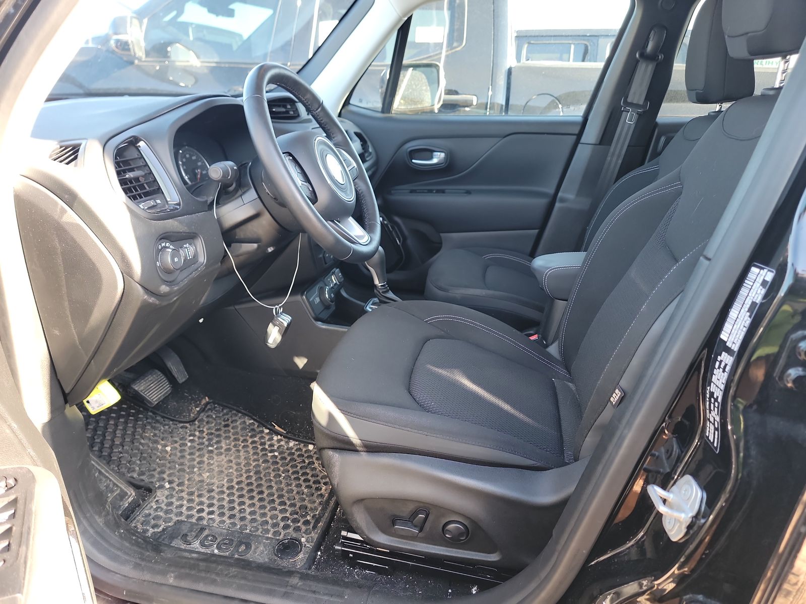 2023 Jeep Renegade Altitude AWD