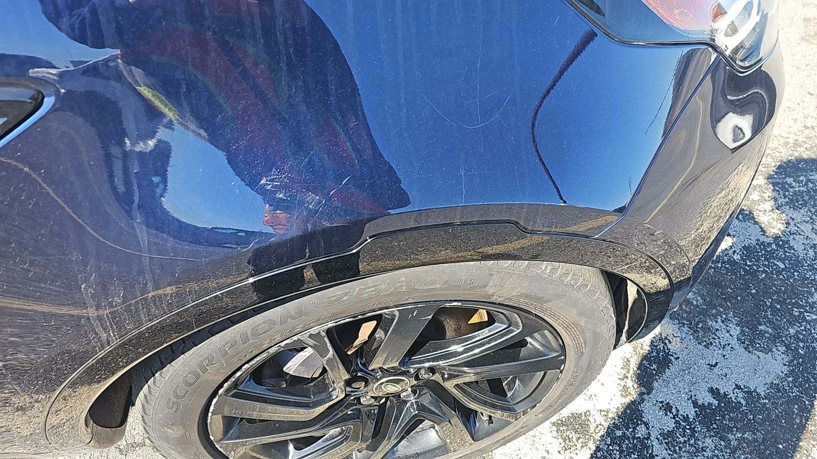 2022 Land Rover Discovery S R-Dynamic AWD