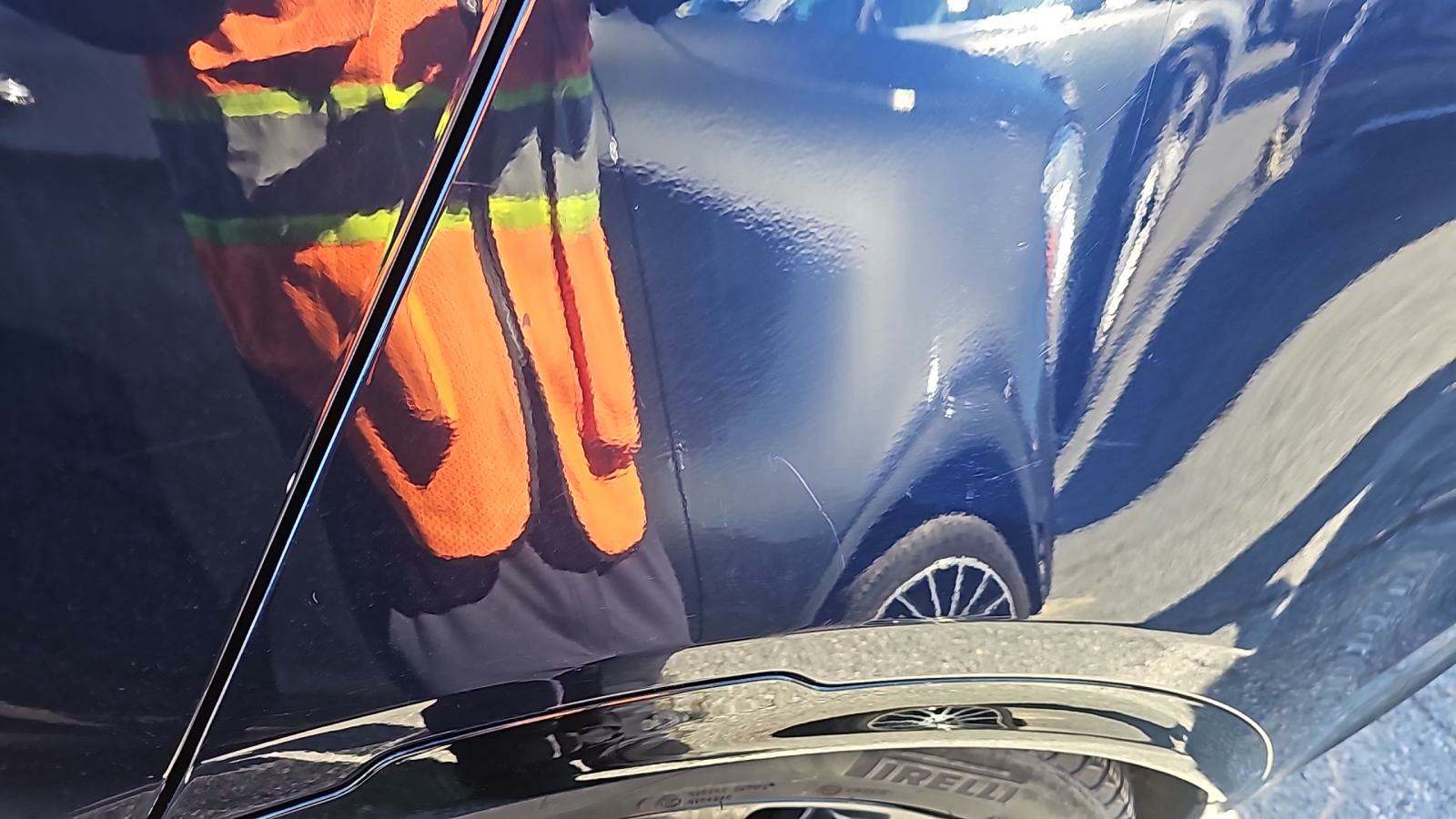 2022 Land Rover Discovery S R-Dynamic AWD