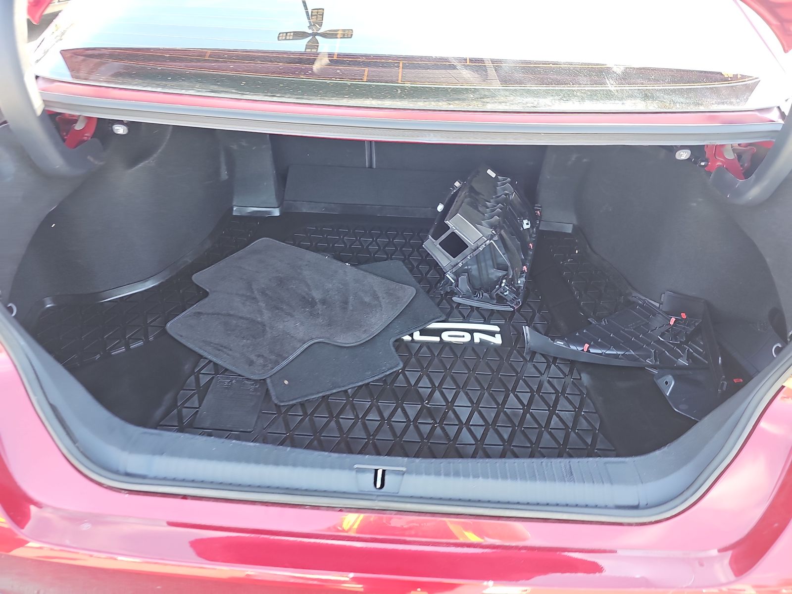 2021 Toyota Avalon Hybrid XSE FWD