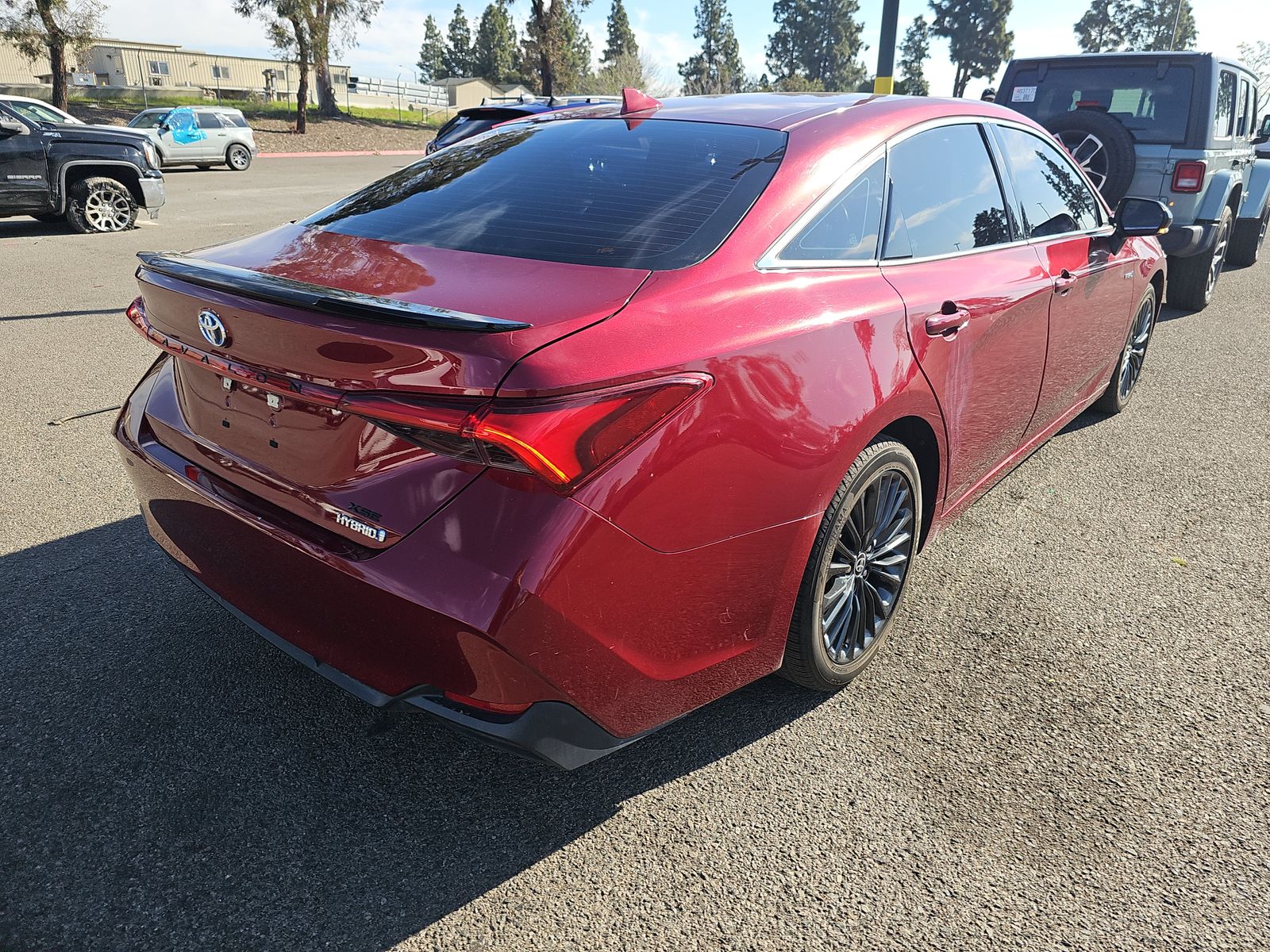 2021 Toyota Avalon Hybrid XSE FWD
