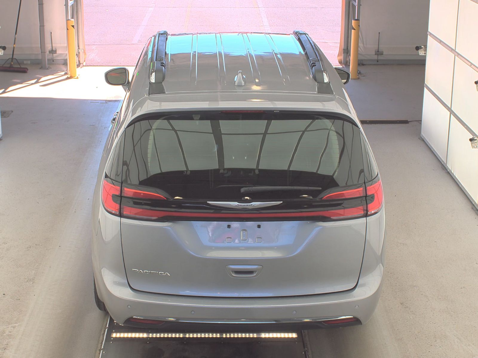 2021 Chrysler Pacifica Touring L FWD