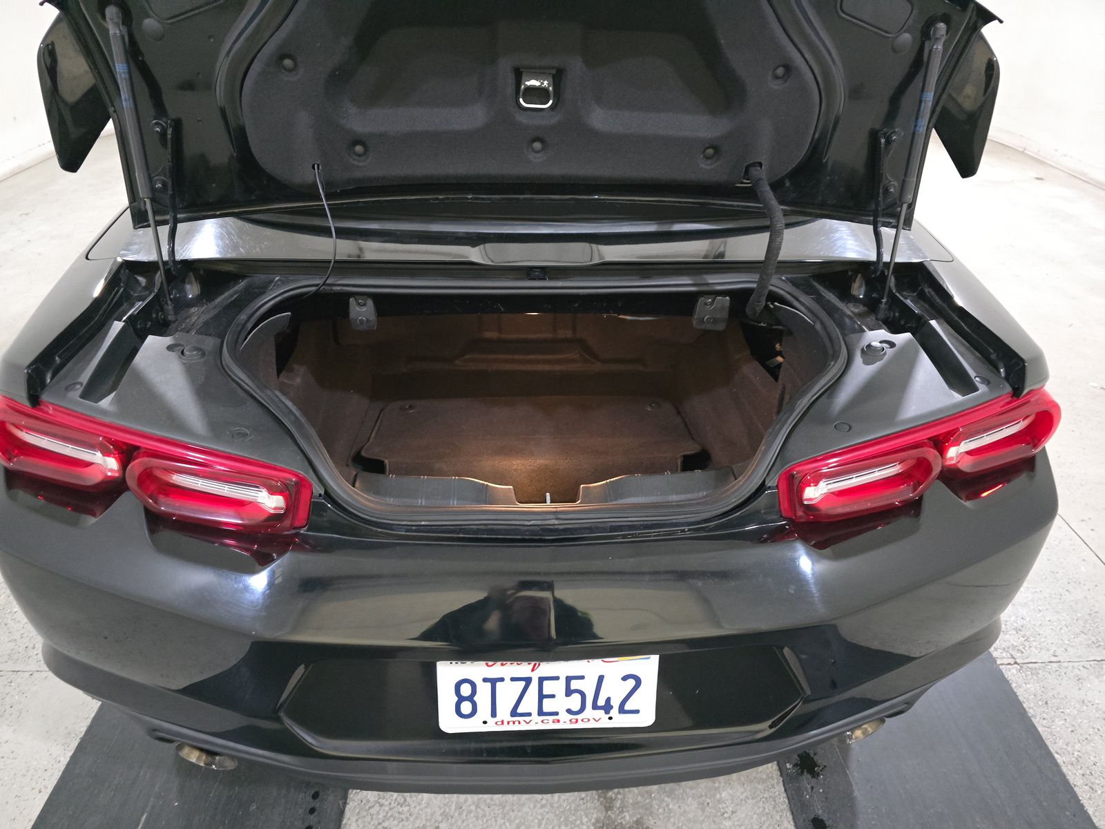 2019 Chevrolet Camaro 1LT RWD