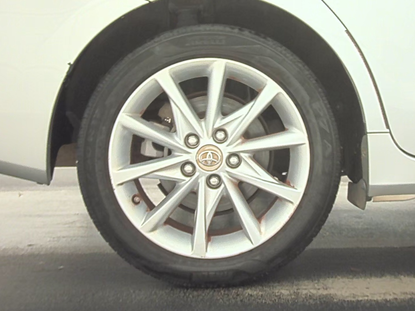 2012 Toyota Prius v Five FWD