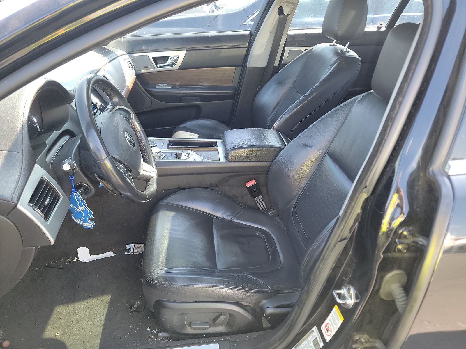 2014 Jaguar XF 2.0T RWD