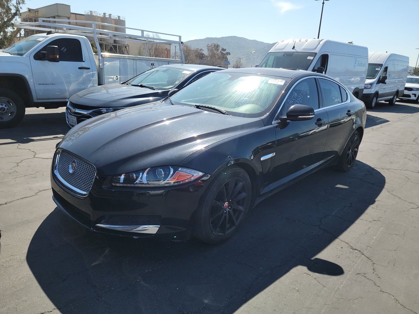 2014 Jaguar XF 2.0T RWD