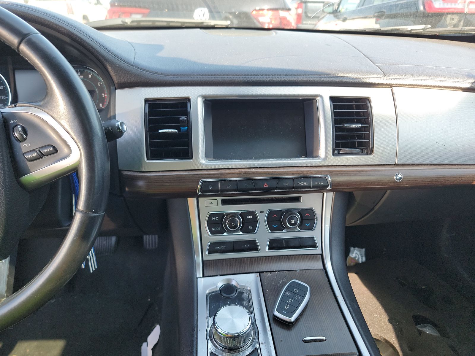 2014 Jaguar XF 2.0T RWD