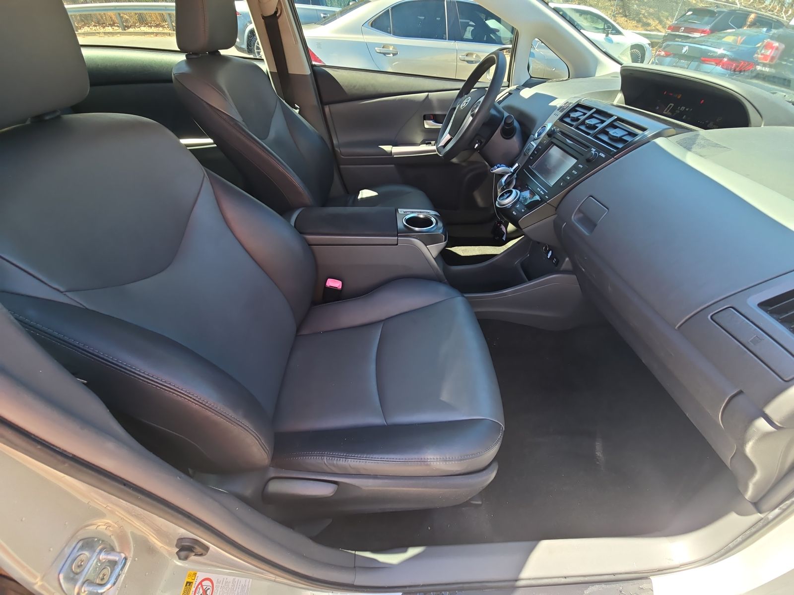 2012 Toyota Prius v Five FWD