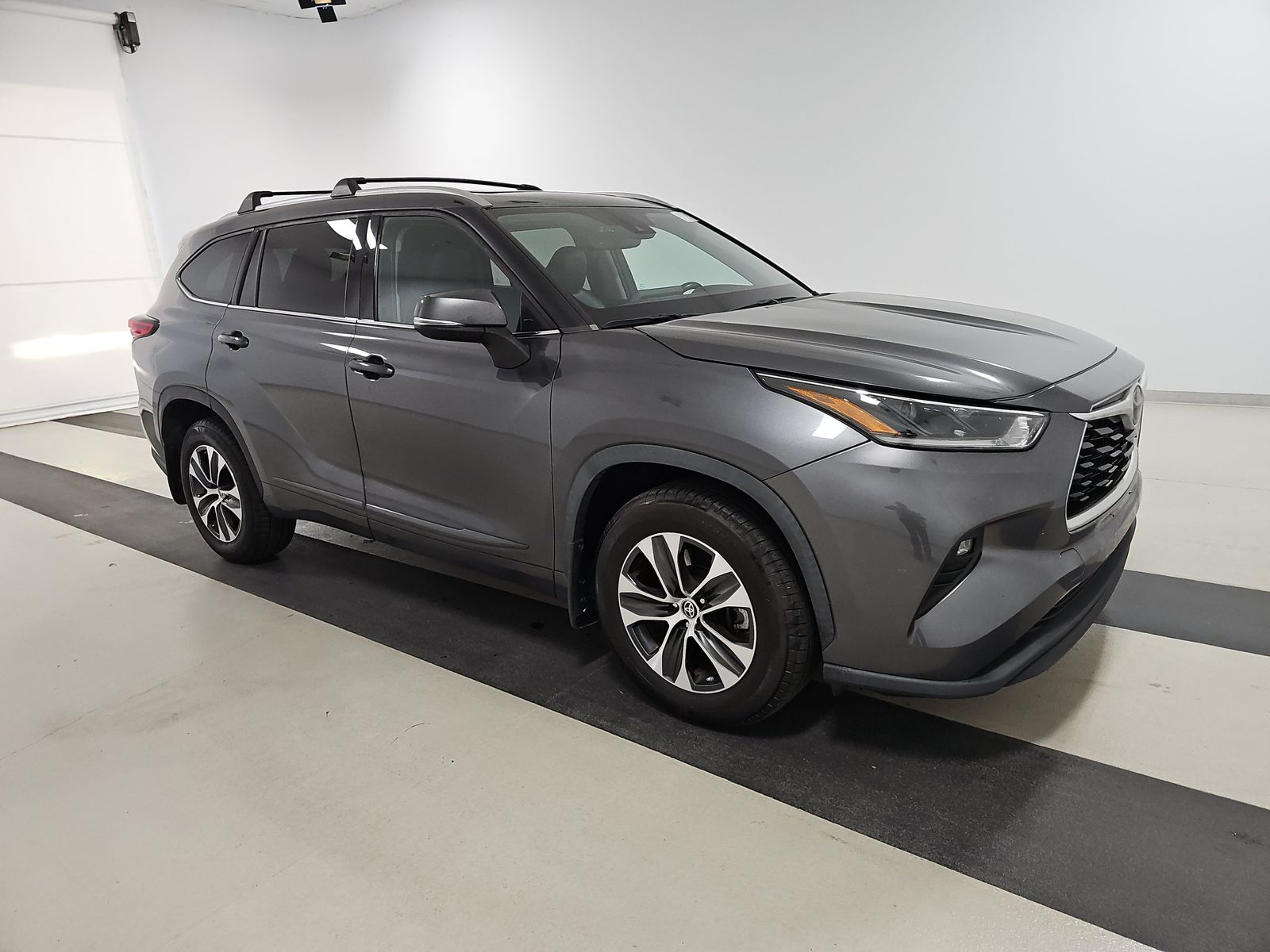 2021 Toyota Highlander XLE AWD