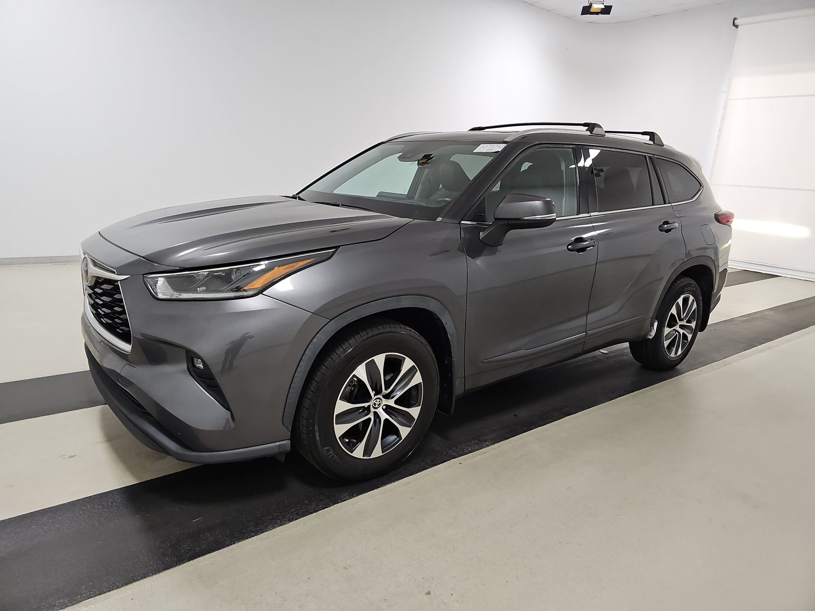 2021 Toyota Highlander XLE AWD