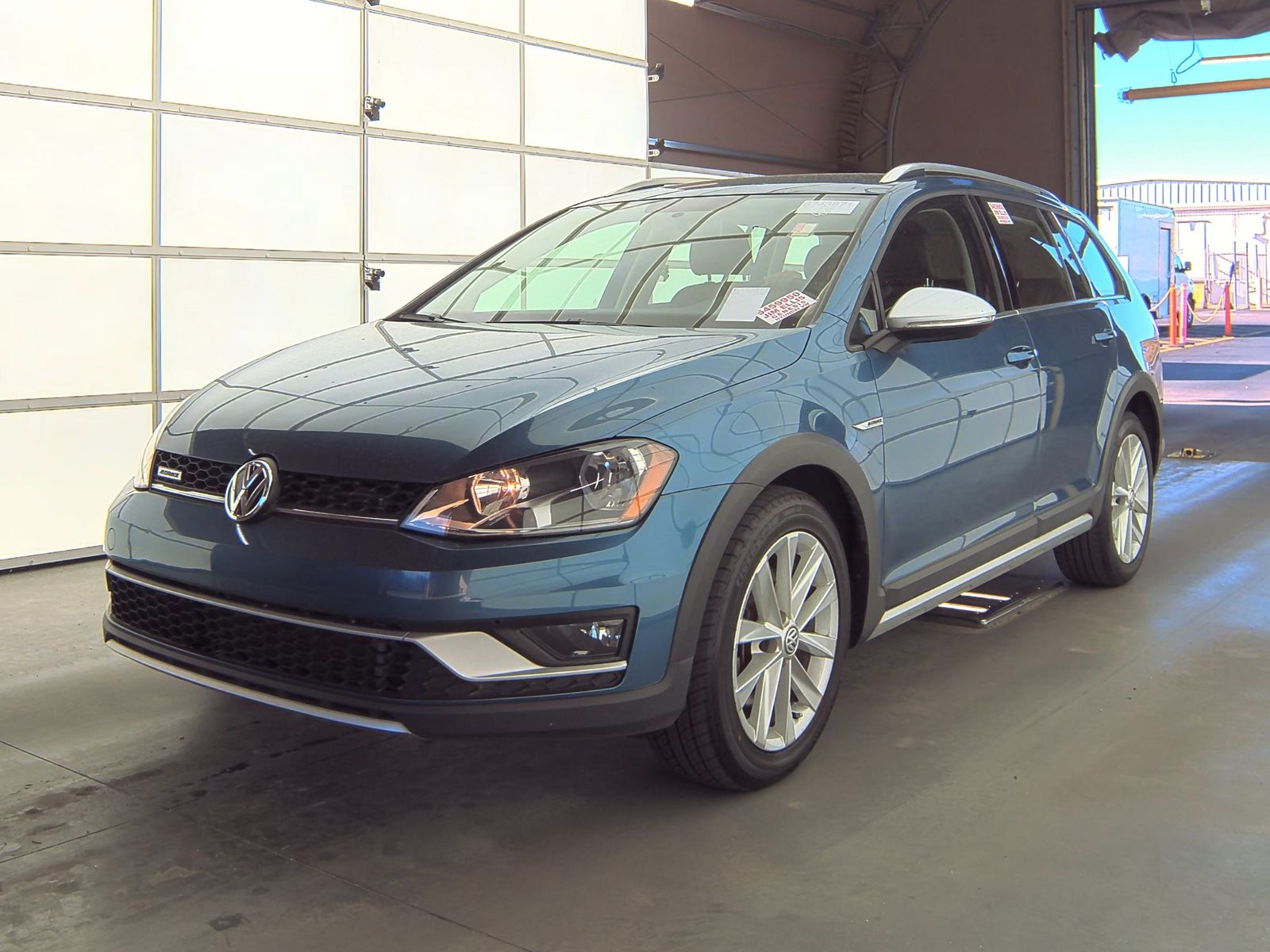 Авто з сша Volkswagen Golf Alltrack