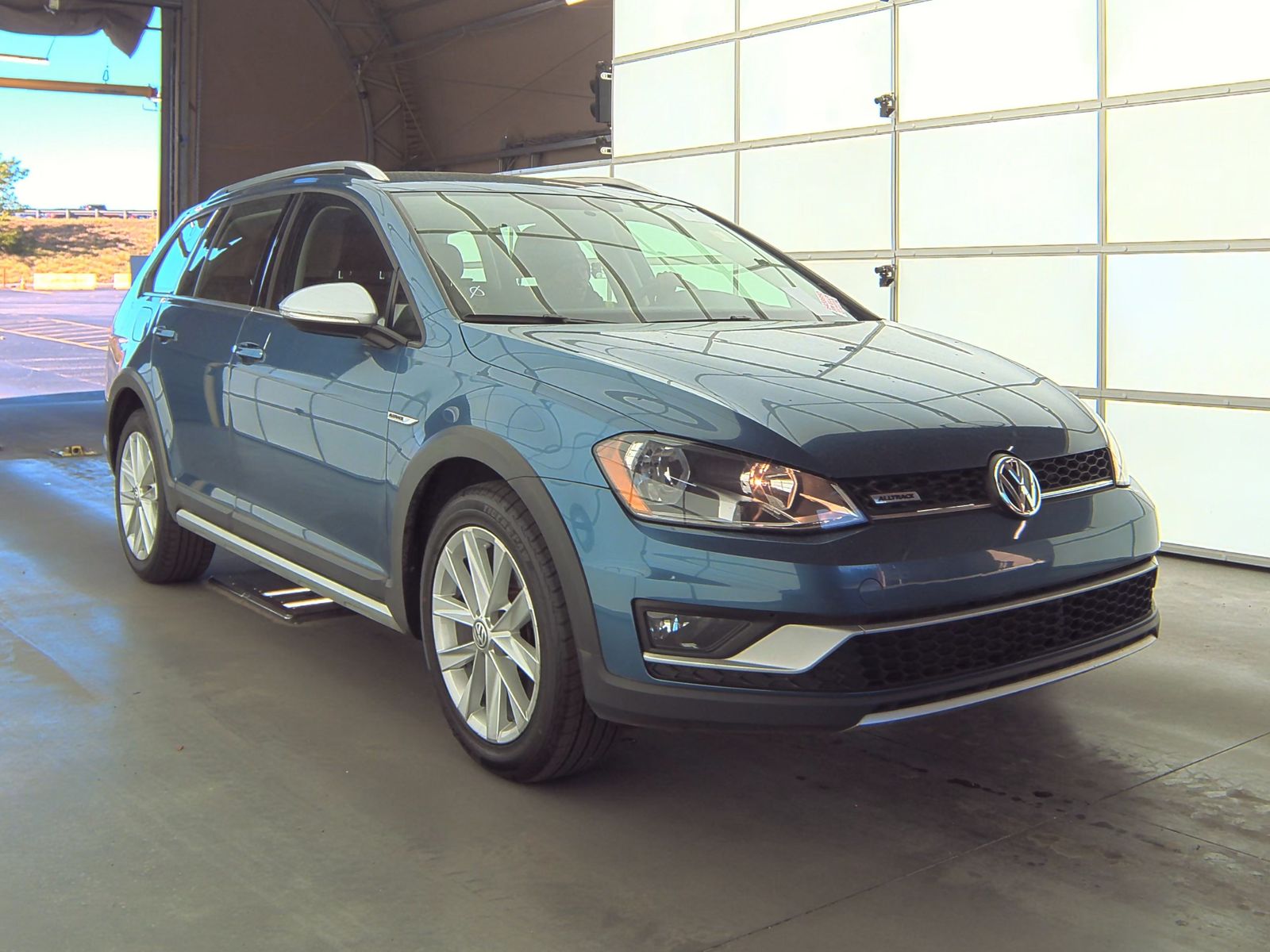 2017 Volkswagen Golf Alltrack Base AWD